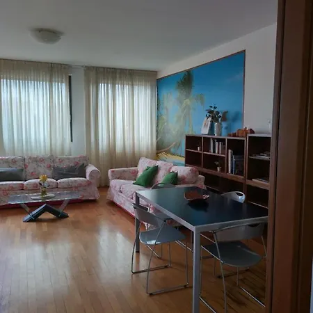 Apartament Sant'uguzzone Flat *