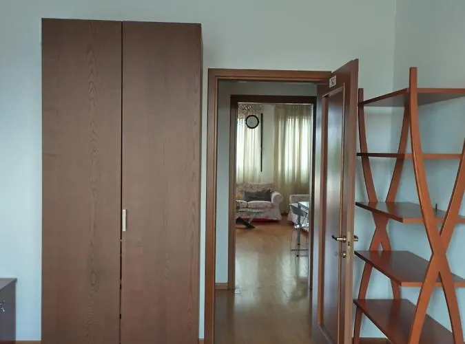 Sant'uguzzone Flat Mediolan