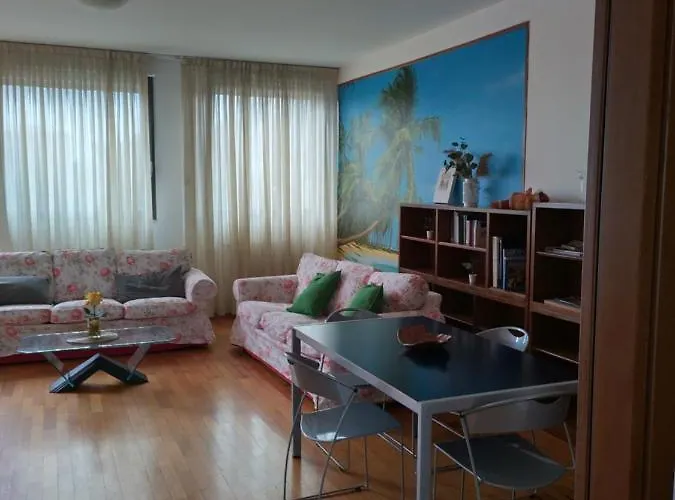 Apartmán Sant'uguzzone Flat *